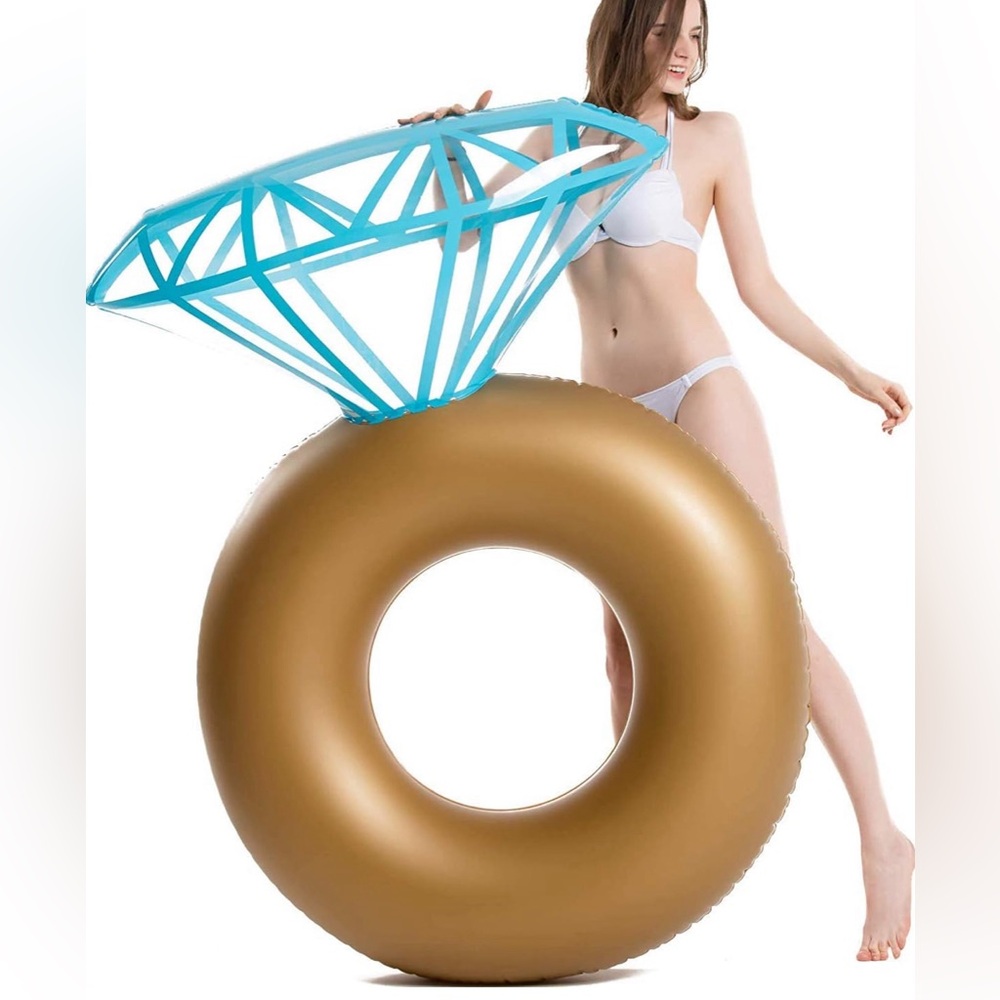 Inflatable Diamond Ring Pool Float
